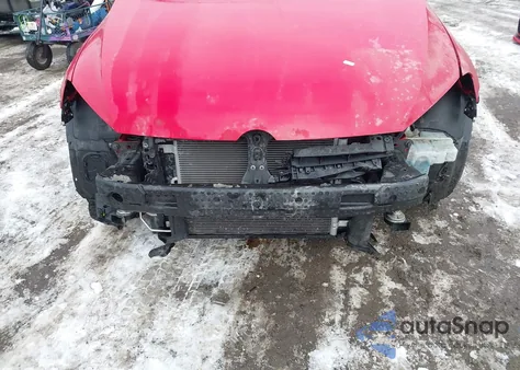 2015 Volkswagen Golf Gti 2.0T Se 2-Door from USA, damaged, VIN 3VWTT7AU6FM035658